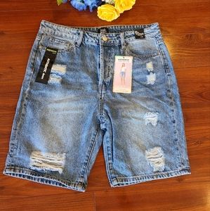 Simple Society Distressed Bermuda Denim Shorts Size 11/30